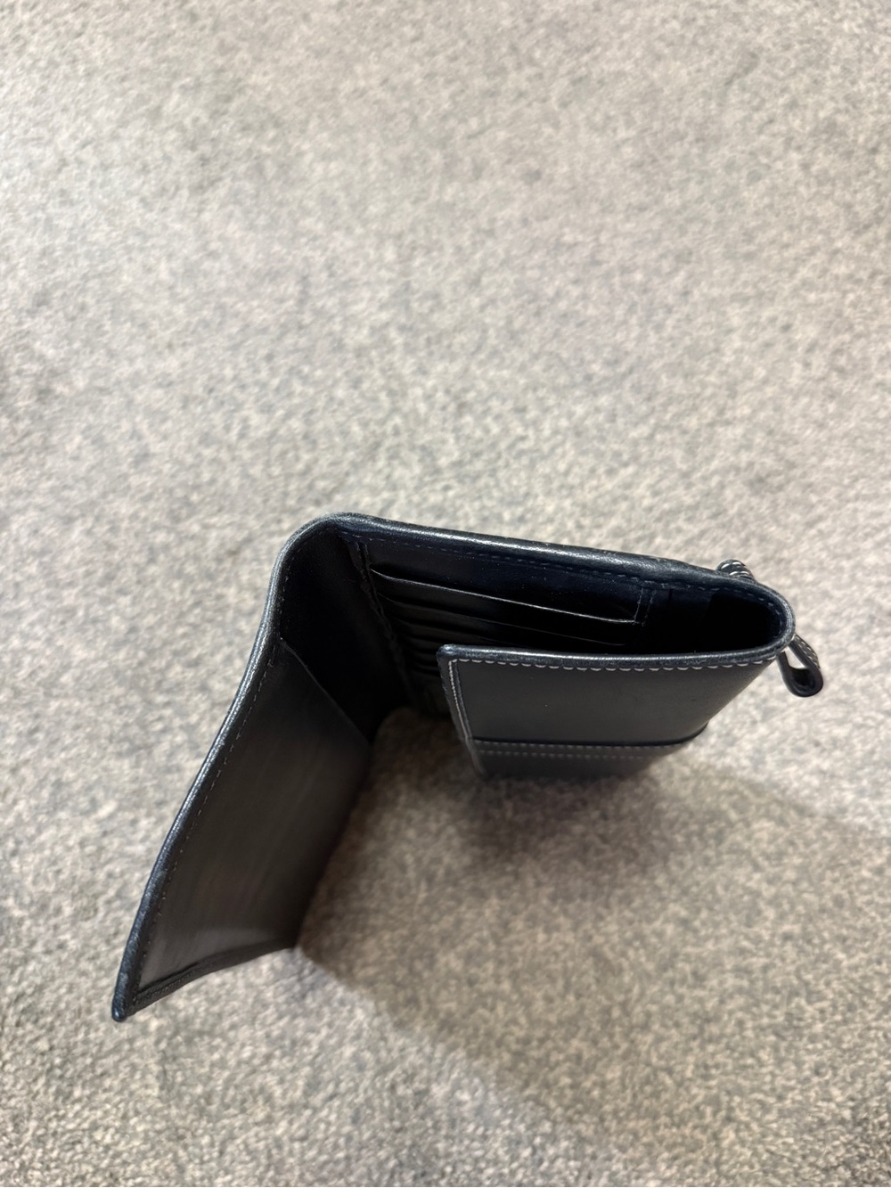 Vintage Coach Signature Black Leather Slim Trifold Long Wallet - Picture 5 of 5